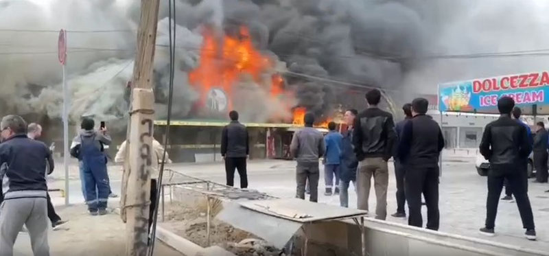 'Xorazmdagi bozorlardan biri yonib ketdi'ning rasmi