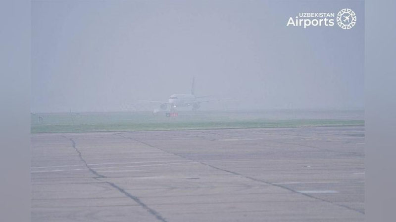 Изрображение 'Аэропорт "Самарканд" временно не принимает рейсы из-за тумана'