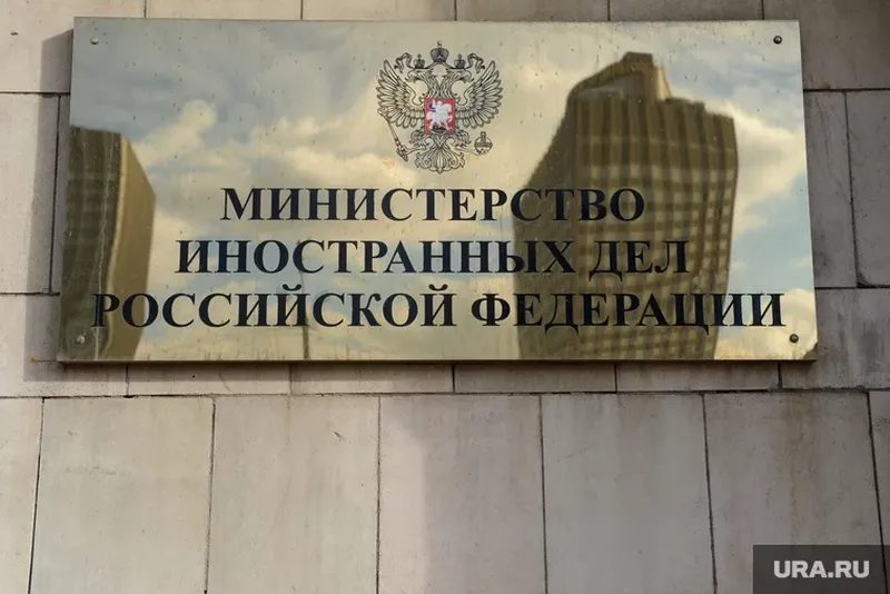 Изрображение 'Экс-президент Сирии Башар Асад получил убежище в России'