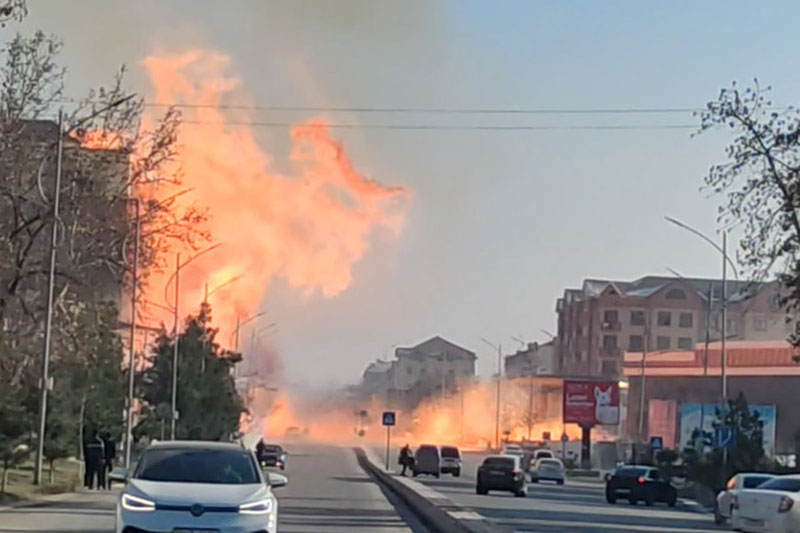 Изрображение 'Семьям погибших при пожаре на АЗС в Фергане выдана денежная компенсация'