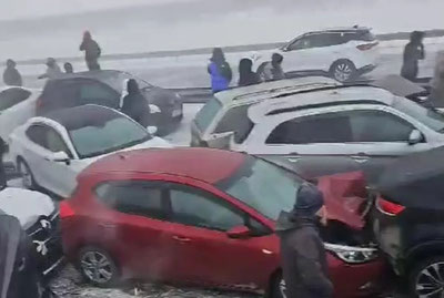 Image of 'In Kazakhstan, nearly 40 vehicles collided (video)'