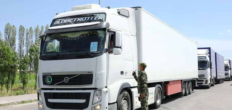 Image of 'In Tashkent region's customs posts, goods worth nearly 70 billion Uzbek som were detained over the course of one year.'