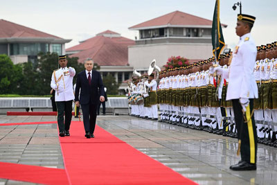 'Kuala-Lumpurda O‘zbekiston Prezidentini rasmiy kutib olish marosimi bo‘ldi'ning rasmi