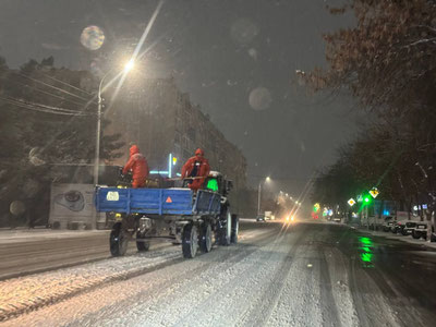 Изрображение 'На Ташкент снова обрушился снегопад'