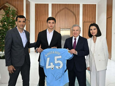 Image of 'Abduqodir Husanov and his father met with President Shavkat Mirziyoyev.'