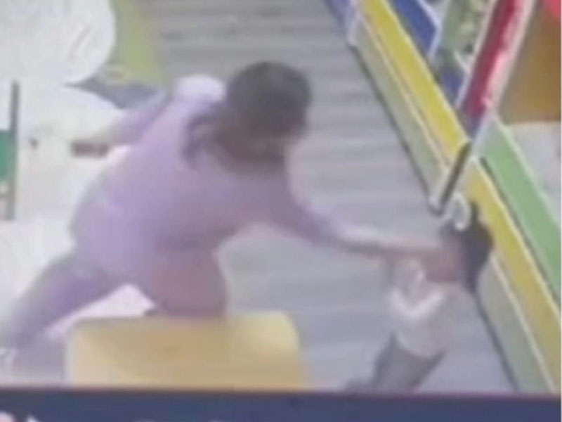 'Энди Нурафшонда ҳам боғча опа болаларни калтаклади'ning rasmi