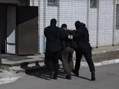 Изрображение 'Азербайджан экстрадировал гражданина Узбекистана на родину'