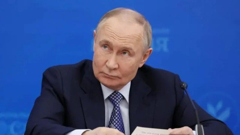 Изрображение 'Владимир Путин объявил новое перемирие'