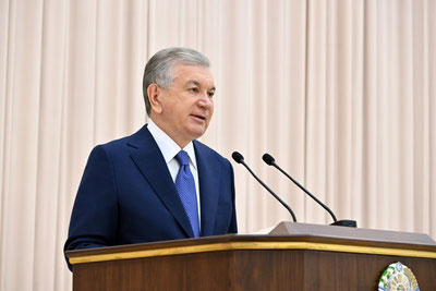 '“Нархи қиммат” — Шавкат Мирзиёев ички авиақатновлар ҳақида гапирди'ning rasmi