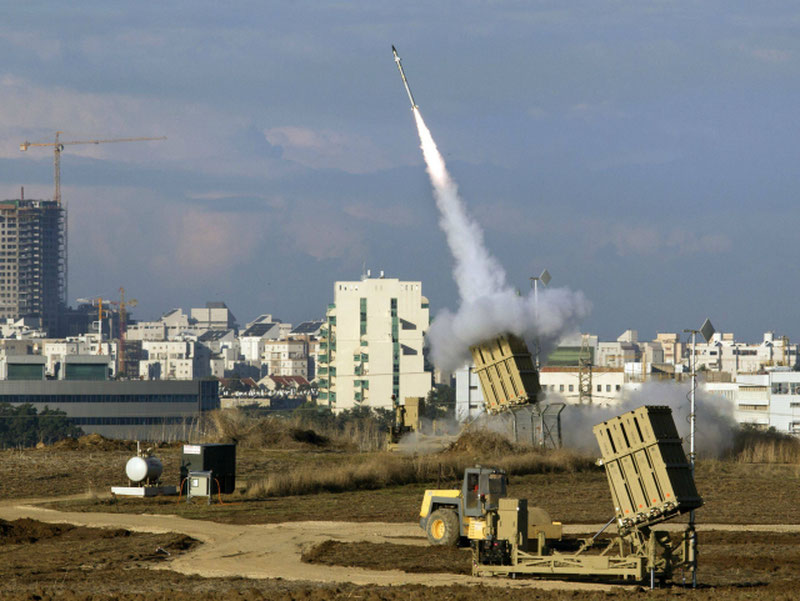 Image of 'Israel attacked energy facilities in Yemen and destroyed the airport in Sanaa.'