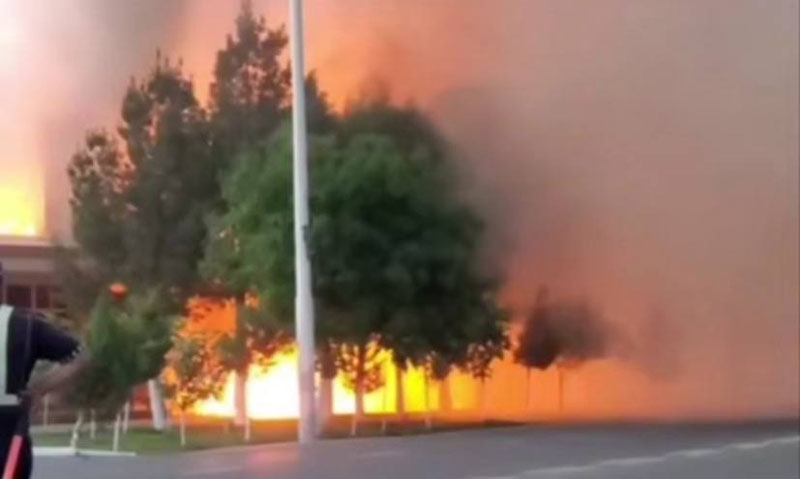 Image of 'A store caught fire in NavoiSix main types of equipment and one special type of equipment were involved in extinguishing the fire.'