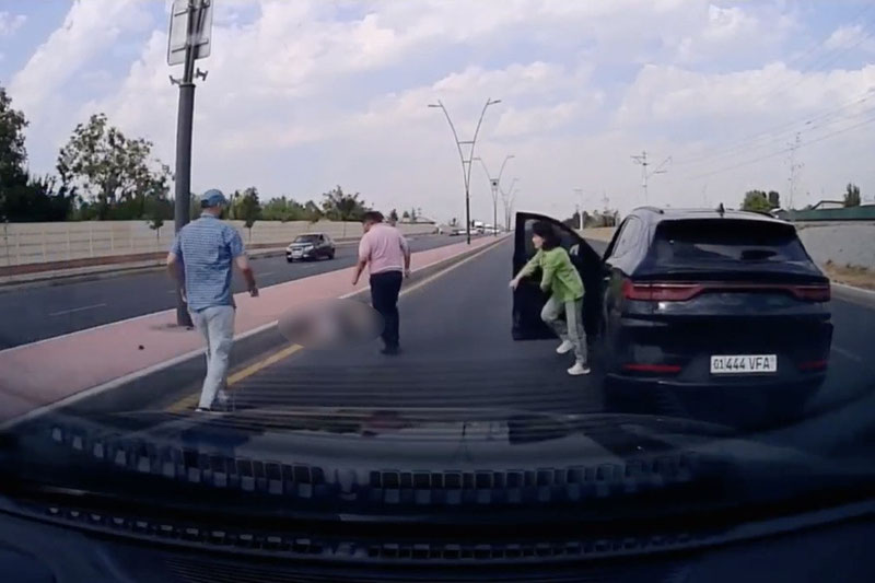 'Toshkentda 9 yoshli qizni urib yuborgan haydovchi 4 yilga qamaldi'ning rasmi