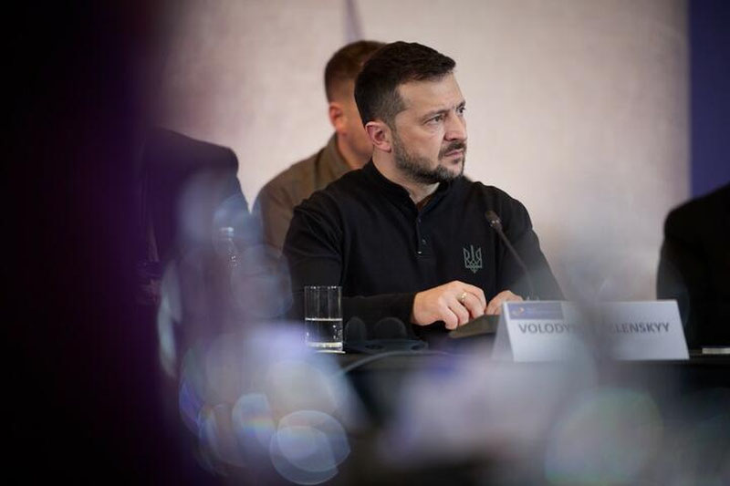 Изрображение 'Зеленский заявил, что готов лично встретиться с Путиным для переговоров'