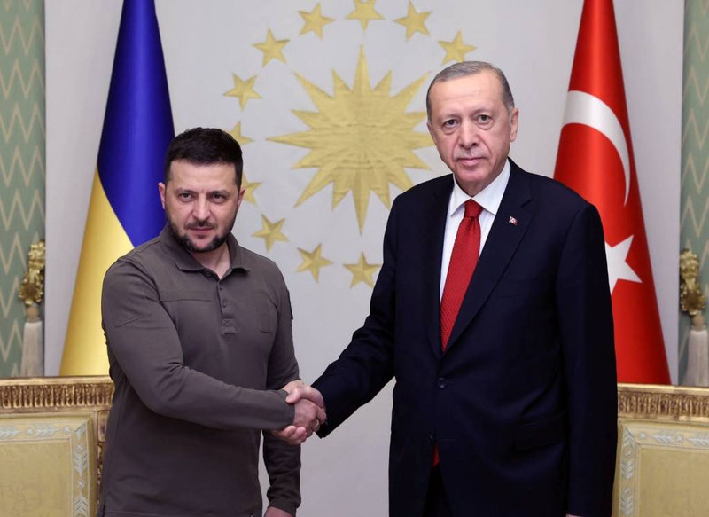 'Zelenskiy Erdo‘g‘an bilan uchrashdi'ning rasmi