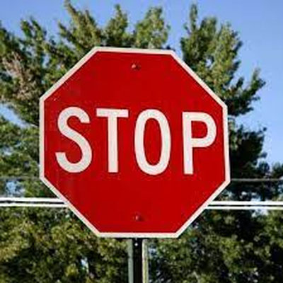 '“Stop” belgilari boshqariluvchi sfetoforlarga almashtiriladi'ning rasmi