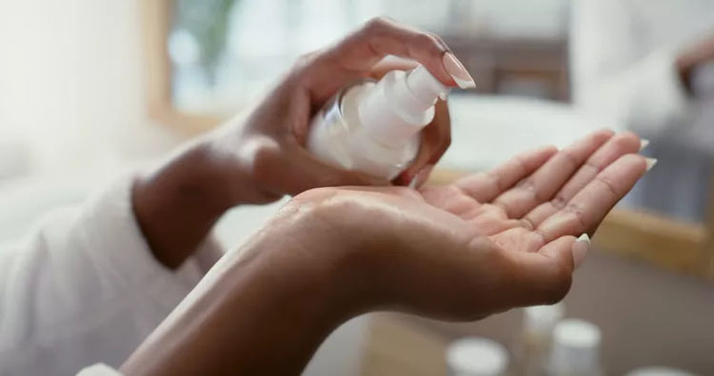 Image of 'Carcinogenic substances were found in women's shampoos.'