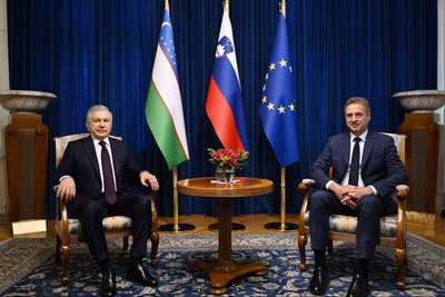 'Президент Словения Бош вазири  билан учрашув ўтказди'ning rasmi