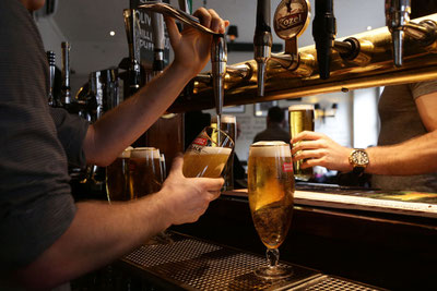 Image of 'Beer can lead to obesity and cancer.'