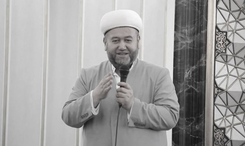 Image of 'An Uzbek imam who was leading the group of fifty in Hajj has passed away'