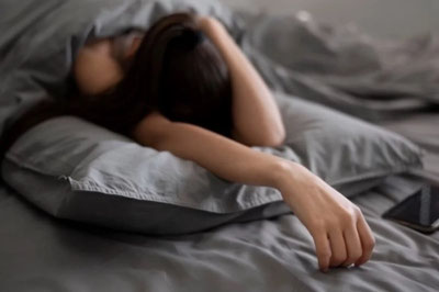 Image of 'The doctor refuted the rule that sleeping late is harmful to the brain.'