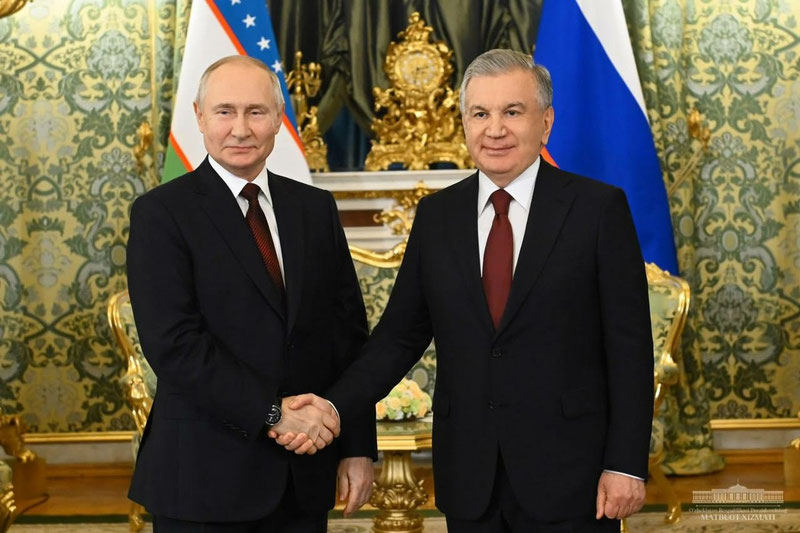 Image of 'The presidents of Uzbekistan and Russia had a conversation over the phone.'