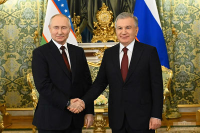 Image of 'The presidents of Uzbekistan and Russia had a conversation over the phone.'