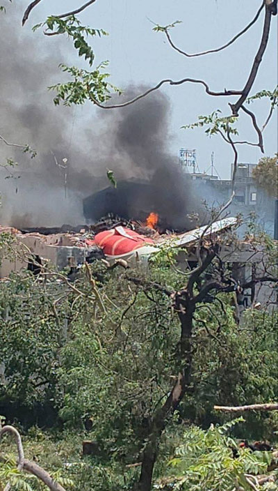 Image of 'In India, a plane that crashed had 244 people on board - media outlets.'