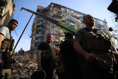 'Rossiya Ukrainaga dronlar bilan hujum qildi'ning rasmi