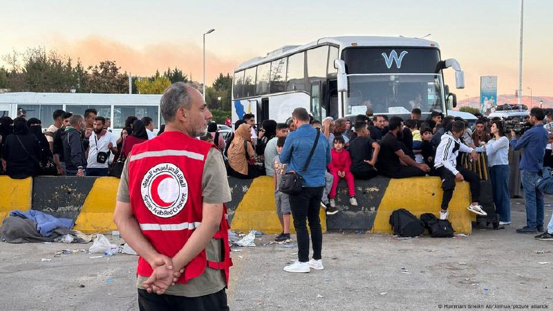 'Asad rejimi qulagach, 2 milliondan ortiq suriyalik vataniga qaytdi'ning rasmi