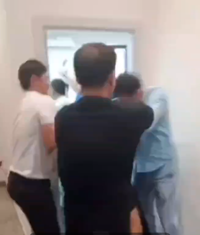 Изрображение 'Драка в офисе застройщика на Чиланзаре: ведется проверка'