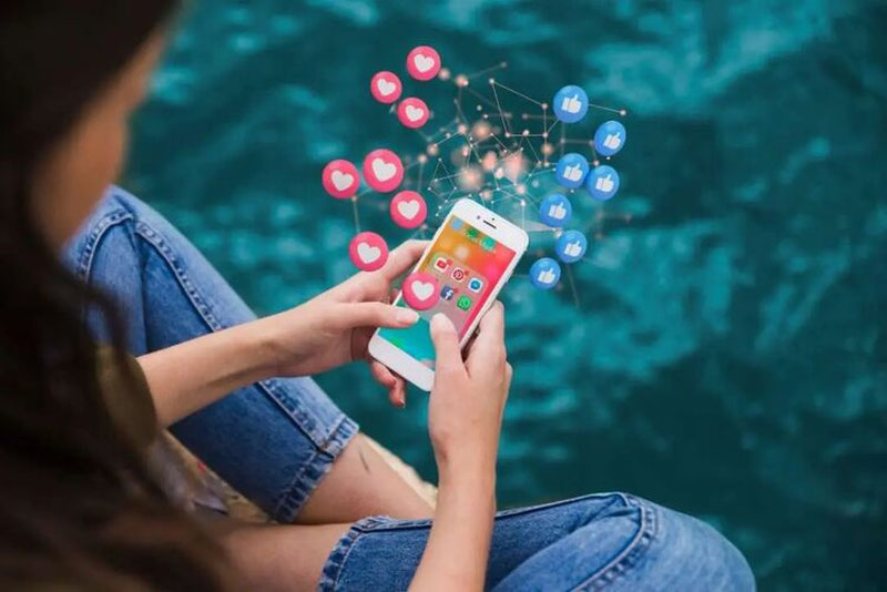 'YouTube'da 16 yoshgacha bo‘lgan o‘smirlar uchun yangi cheklovlar joriy etilmoqda'ning rasmi