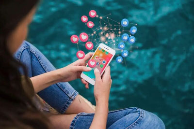 'YouTube'da 16 yoshgacha bo‘lgan o‘smirlar uchun yangi cheklovlar joriy etilmoqda'ning rasmi