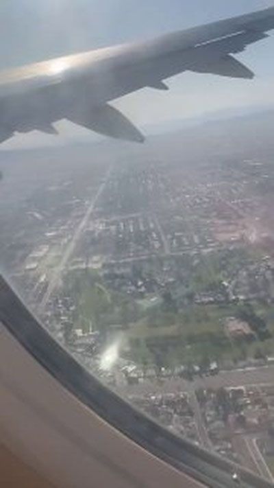 Изрображение 'Двигатель самолёта American Airlines загорелся во время полета (видео)'