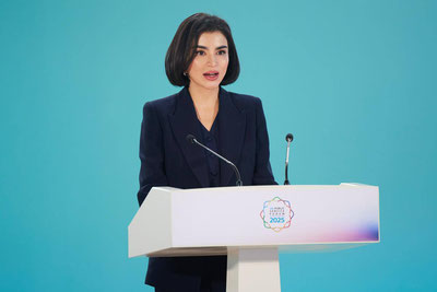 '"Мамлакатимиздаги кўпгина ижобий ўзгаришлар сизнинг меҳнатингиз туфайли амалга ошмоқда!"'ning rasmi