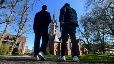 Image of '"Evangelists" are demanding that those who refuse military service in Europe be provided with asylum.'