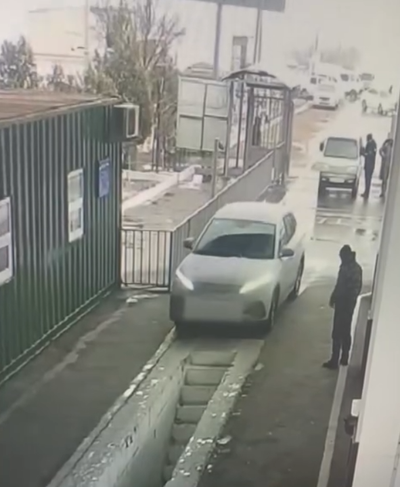 Изрображение 'Пресечен факт незаконного вывоза автомобилей в Таджикистан'
