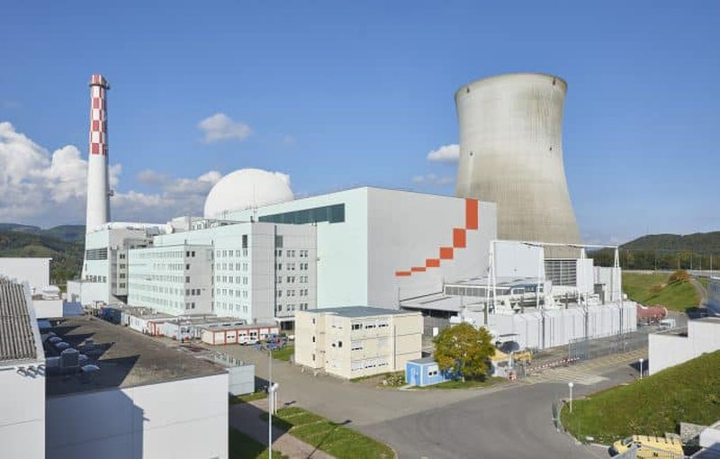 Image of 'Due to the heat in Switzerland, the operation of nuclear power plants has been restricted.'