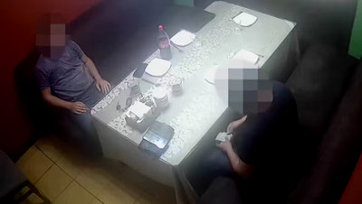 'Hokim o‘rinbosari, agentlik va inspeksiya xodimlari pora bilan qo‘lga tushdi'ning rasmi