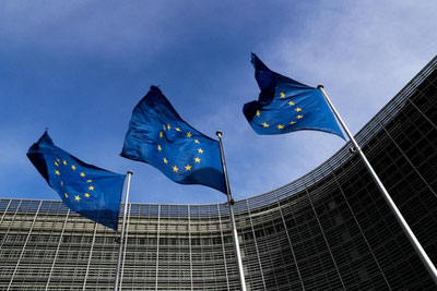'Евроиттифоқ Украинадаги катта бюджет тешигини қандай ёпишни изламоқда'ning rasmi