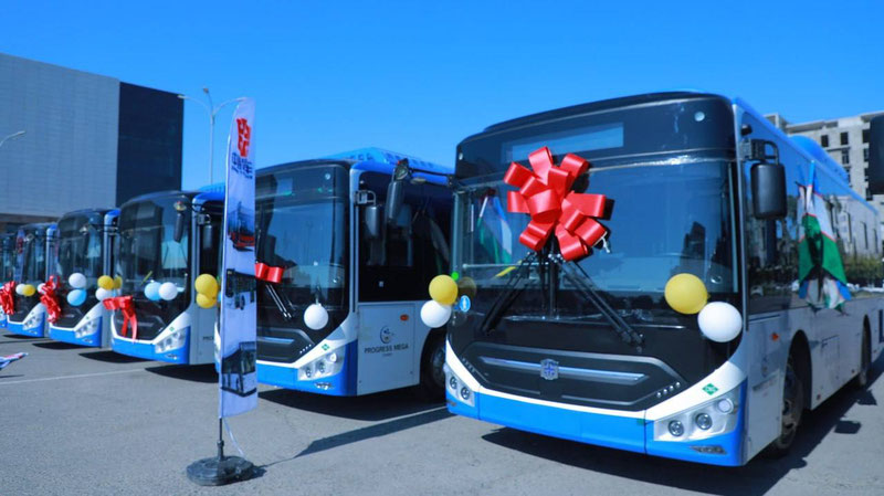 Изрображение 'В Бухарскую область доставили 24 китайских автобуса'