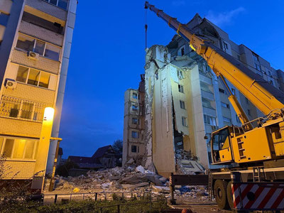 Изрображение 'В Саратове объявлен траур по погибшим во взрыве газа в многоэтажке'