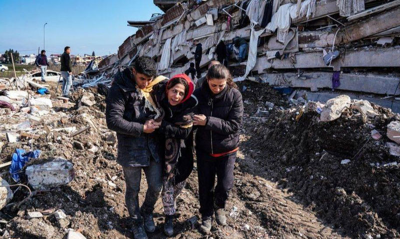 'Google Turkiyada ro‘y bergan zilzilada 10 million foydalanuvchini ogohlantira olmadi'ning rasmi