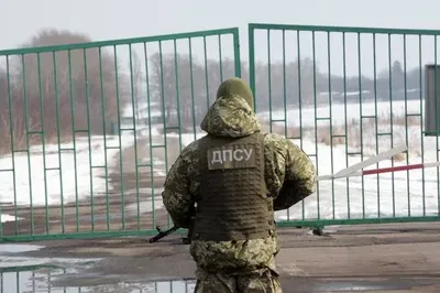 'Россия ҳукумати Украина билан чегарадаги 20 та назорат-ўтказиш пунктини расман ёпди'ning rasmi