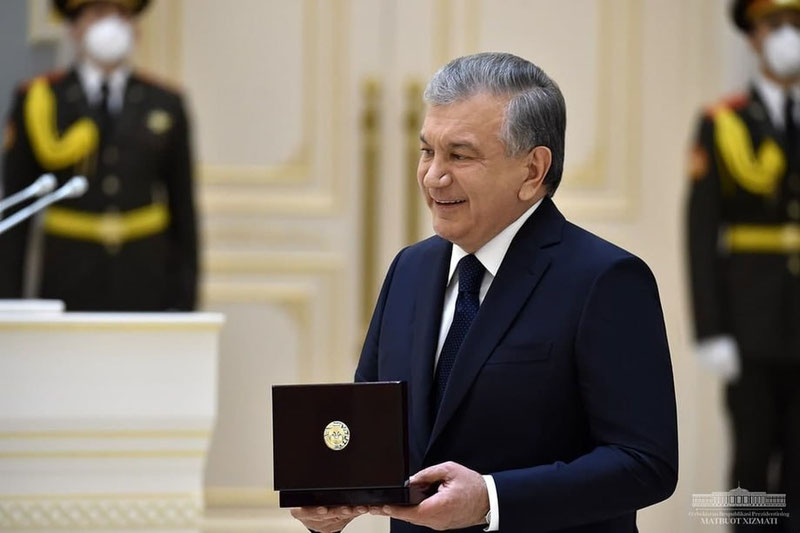 'Президент Асака тумани раҳбарларини мукофотлади'ning rasmi