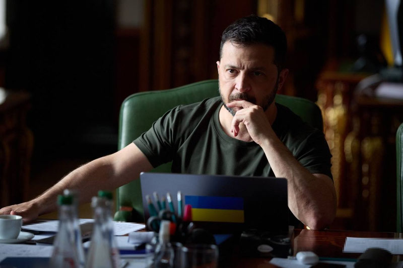 Изрображение 'Владимир Зеленский: "Дарить свою землю украинцы не будут"'