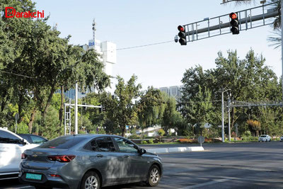 Image of 'In 5 streets of the capital, the speed limit for cars can be increased up to 80 km/h.'
