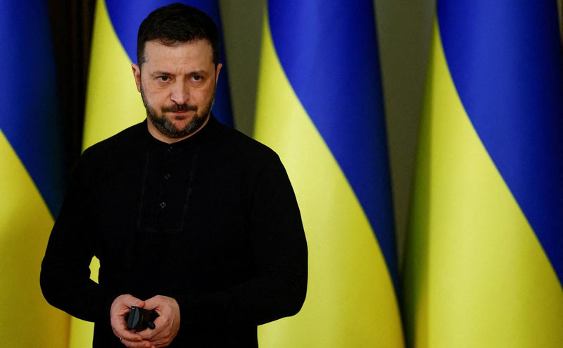 'Зеленскийнинг кутилмаган Берлиндаги ташрифи полицияни шошилинч чоралар кўришга мажбур қилди'ning rasmi