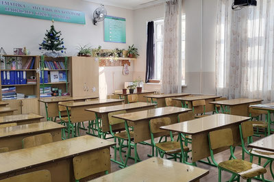 Изрображение 'В школах и детских садах начиначалась "Неделя против принудительного труда"'