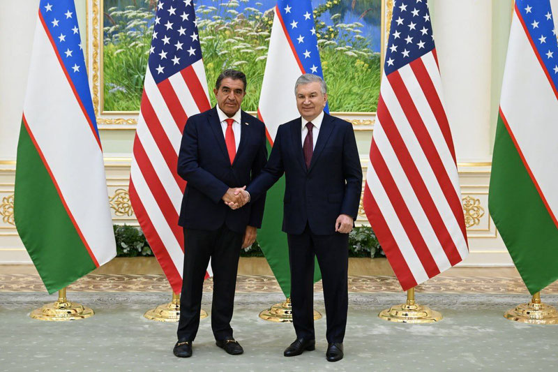 Изрображение 'Глава Узбекистана принял спецпосланника Президента США по глобальным партнерствам'