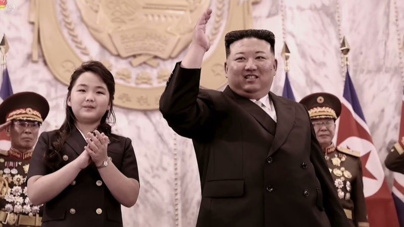 Image of 'Kim Jong Un's daughter made her first public appearance in China.'
